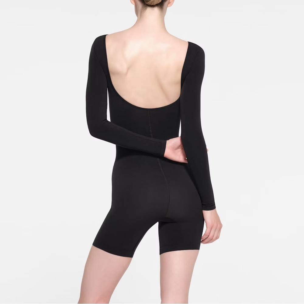 NWOT SKIMS SEAMLESS SCULPT LONG SLEEVE LOW BACK MID THIGH BODYSUIT - Size L|Onyx - Picture 4 of 5